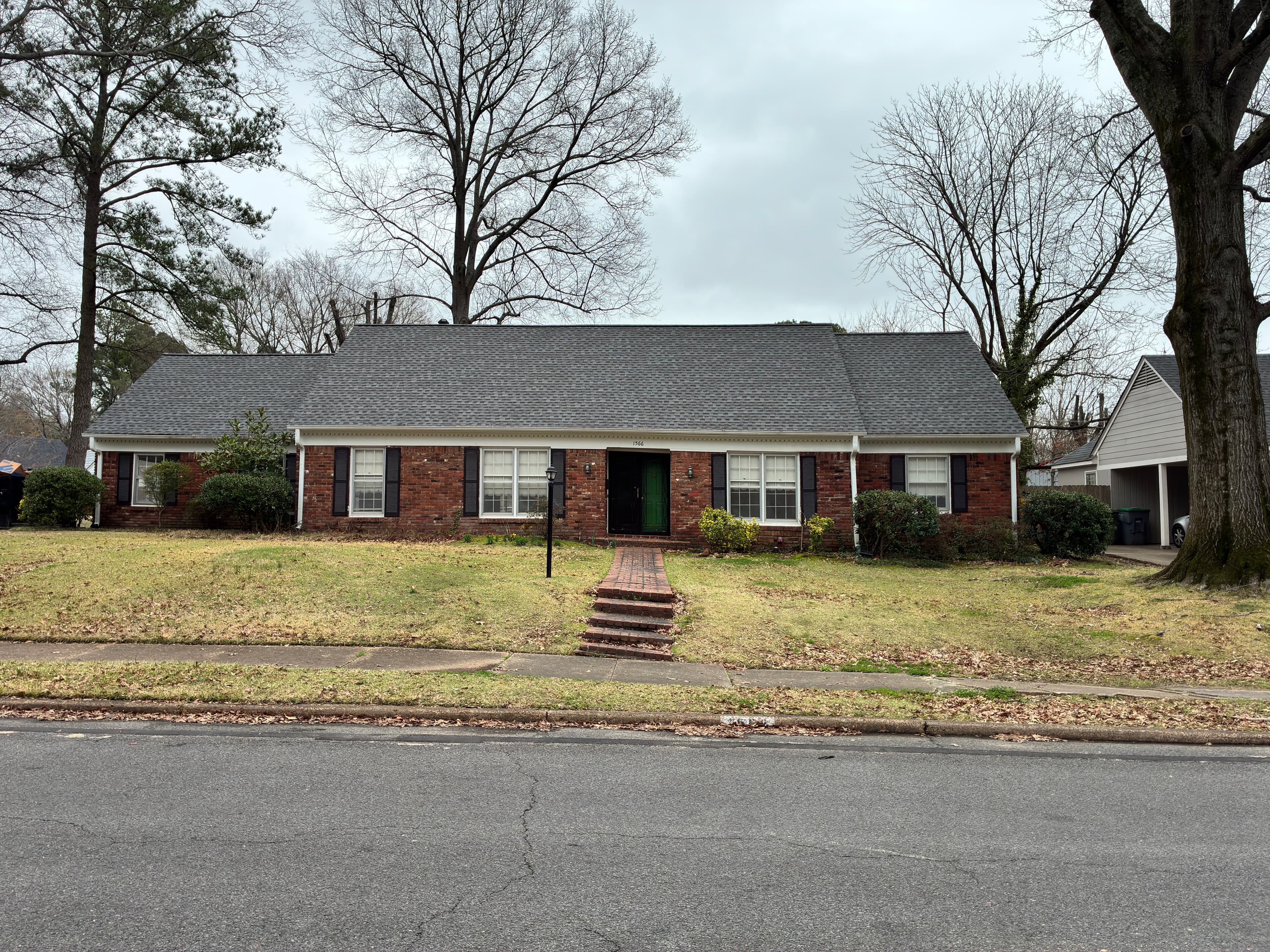 1566 Arcadia St | Hermosa Casa en Venta en East Memphis | OwnerToDueno.com