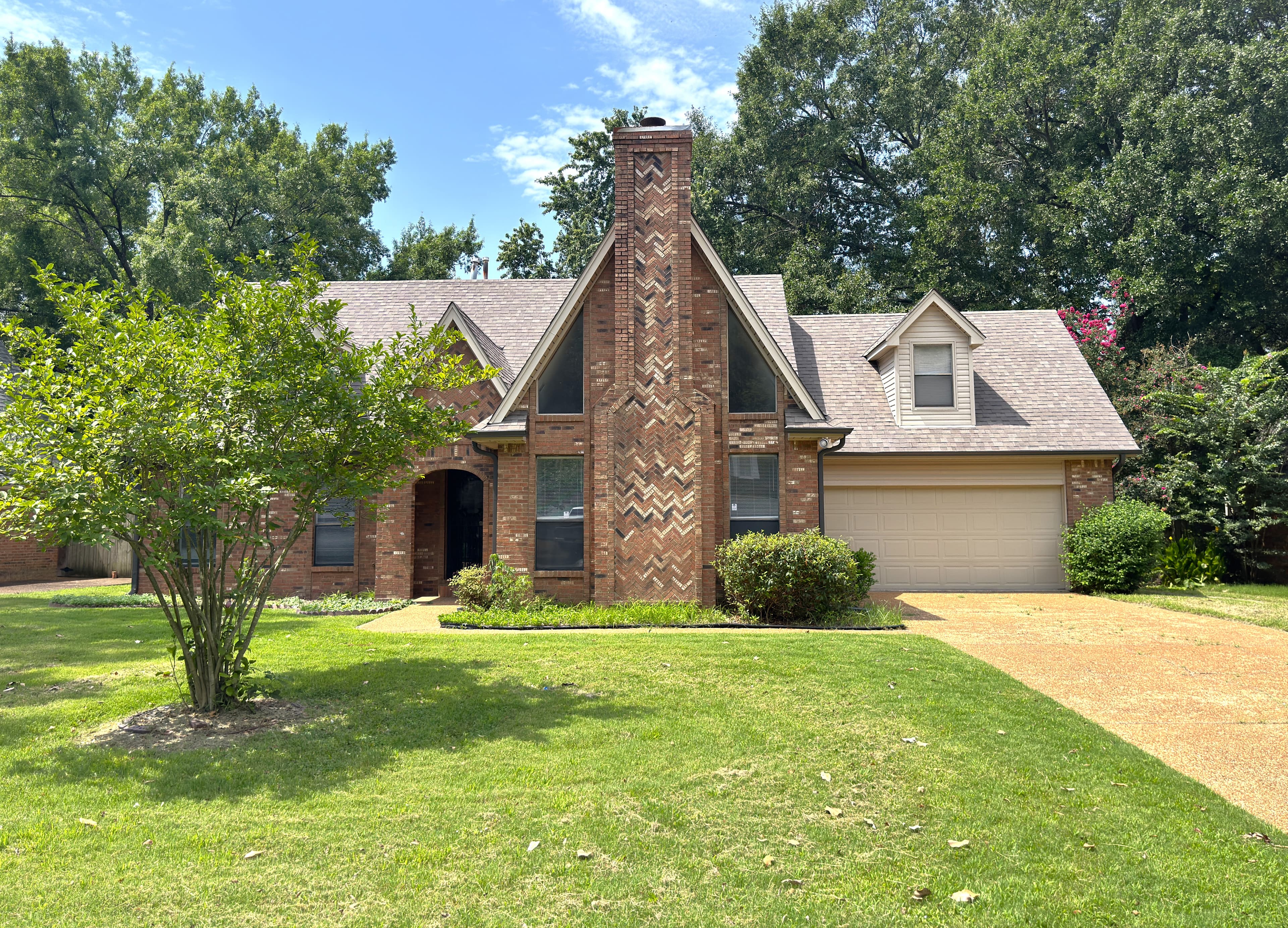 8163 Walnut Creek Rd, Cordova, TN 38018