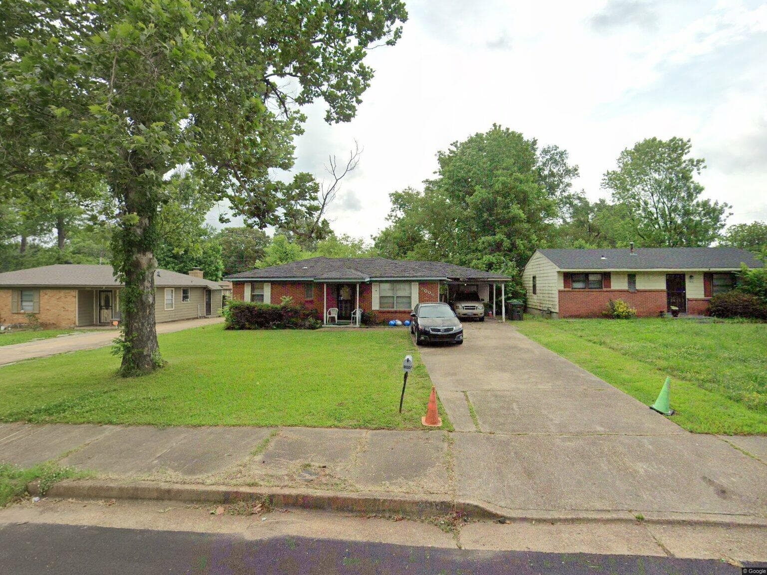 3006 Phyllis Ln, Memphis, TN 38118 | Casa de 3 Habitaciones y 1 Baño con Cochera