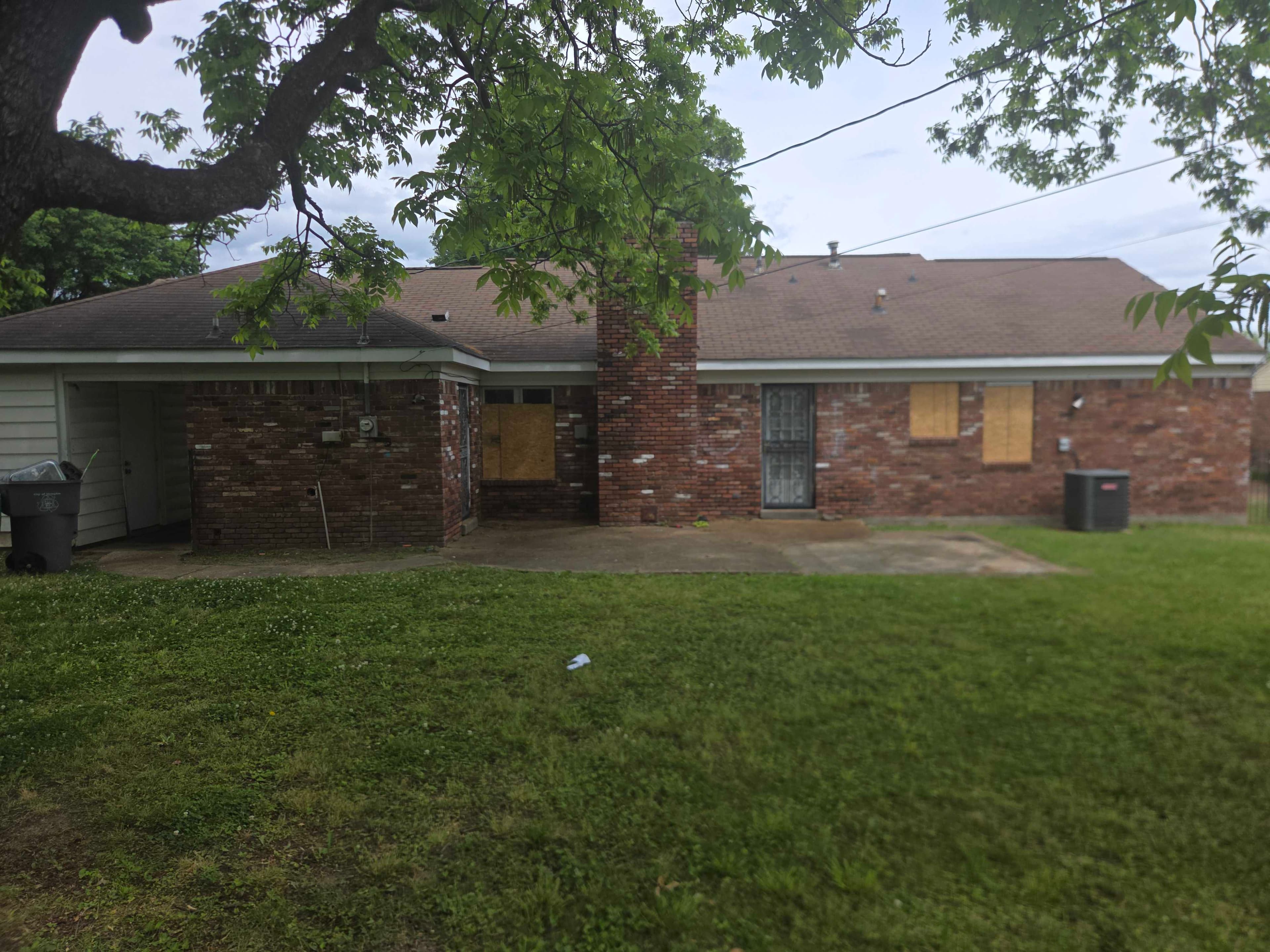 Vida tranquila en calle sin salida en 5079 Churchill Cv | Casa de 3 habitaciones y 2 baños con financiamiento del propietario disponible