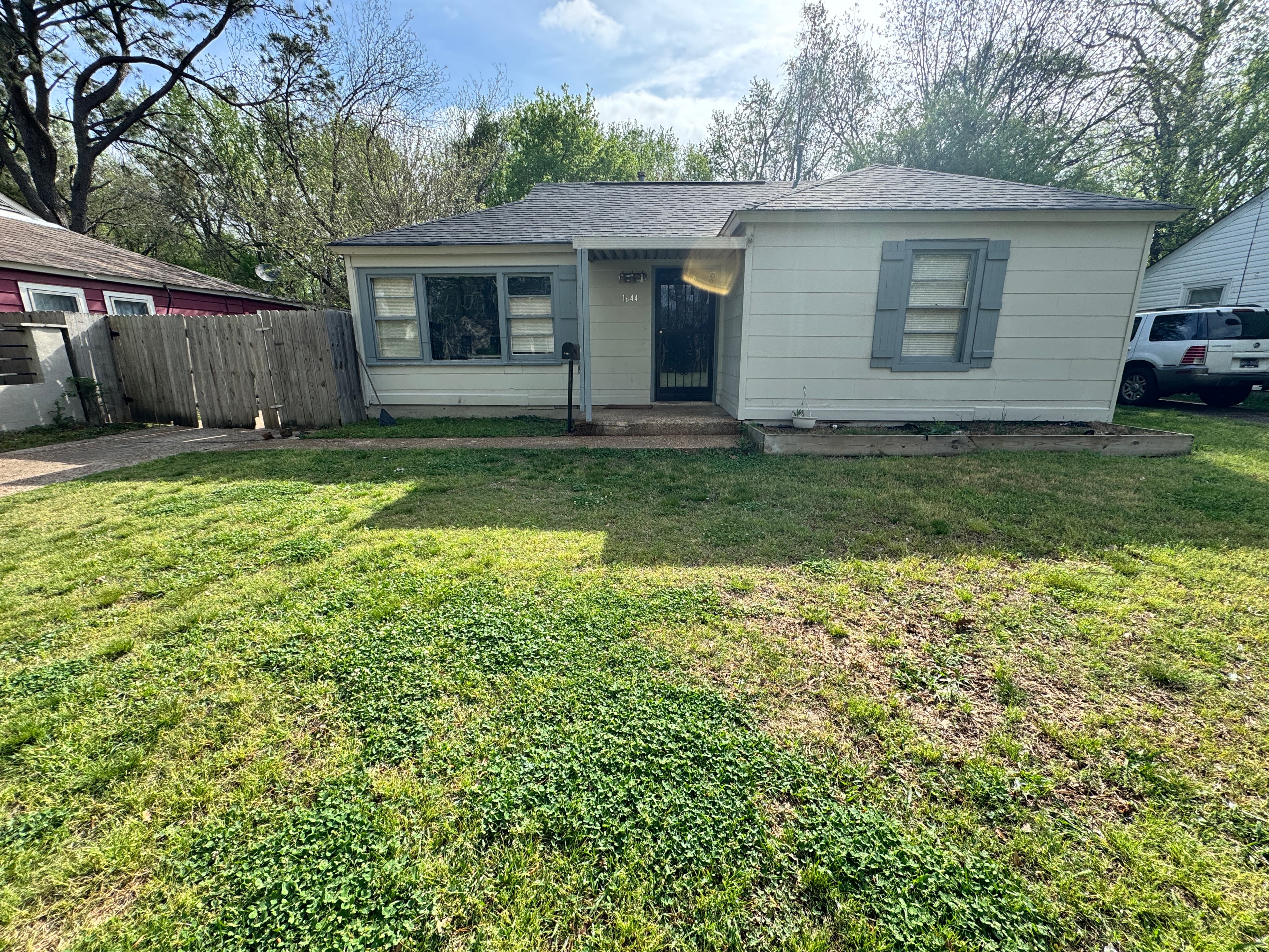 Casa de 3 habitaciones y 1 baño en 1644 Russwood Rd, Memphis, TN 38108 | Opciones de financiamiento directo con el propietario