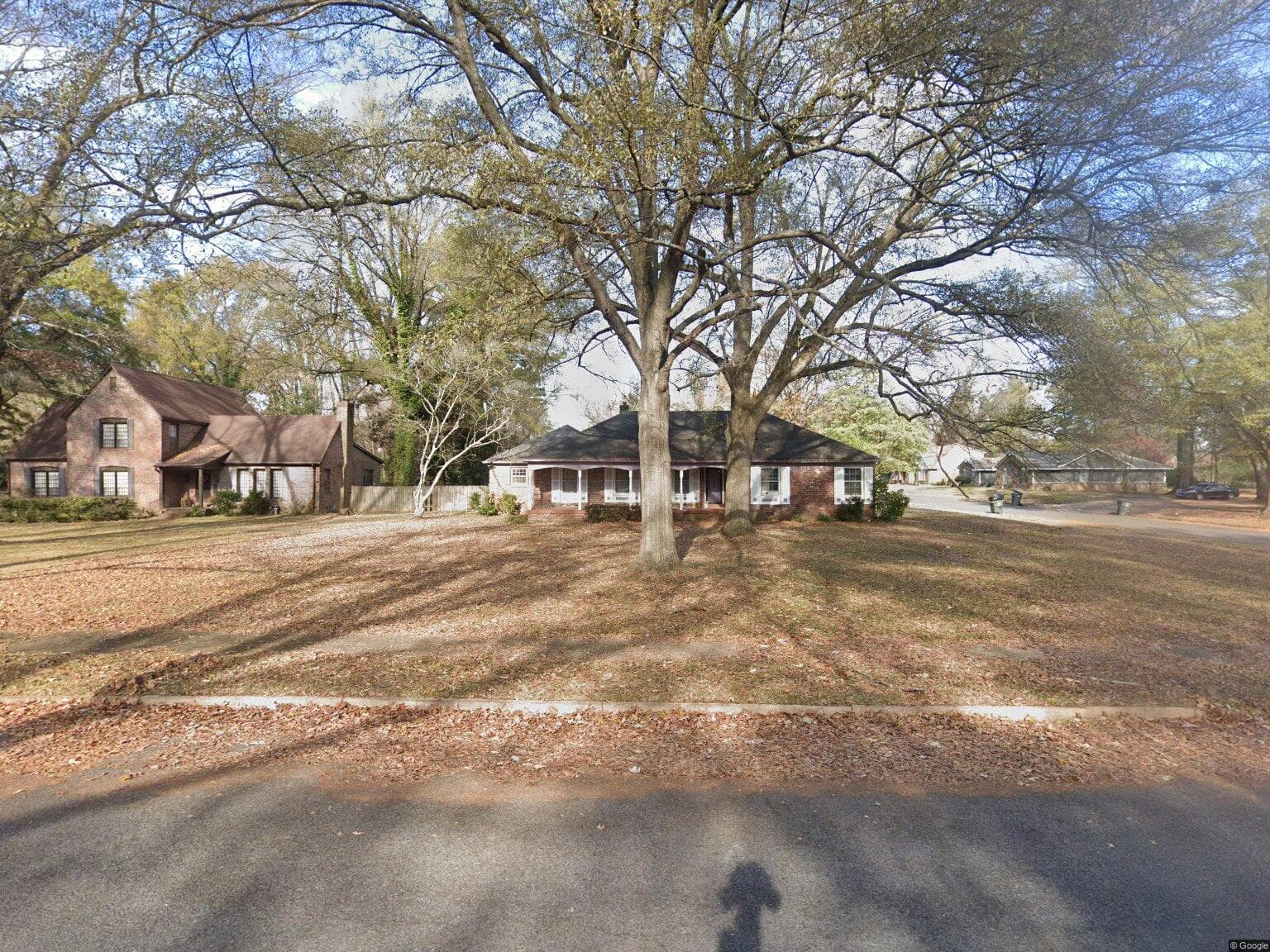 Se vende casa de 4 dormitorios con financiación directa del propietario.