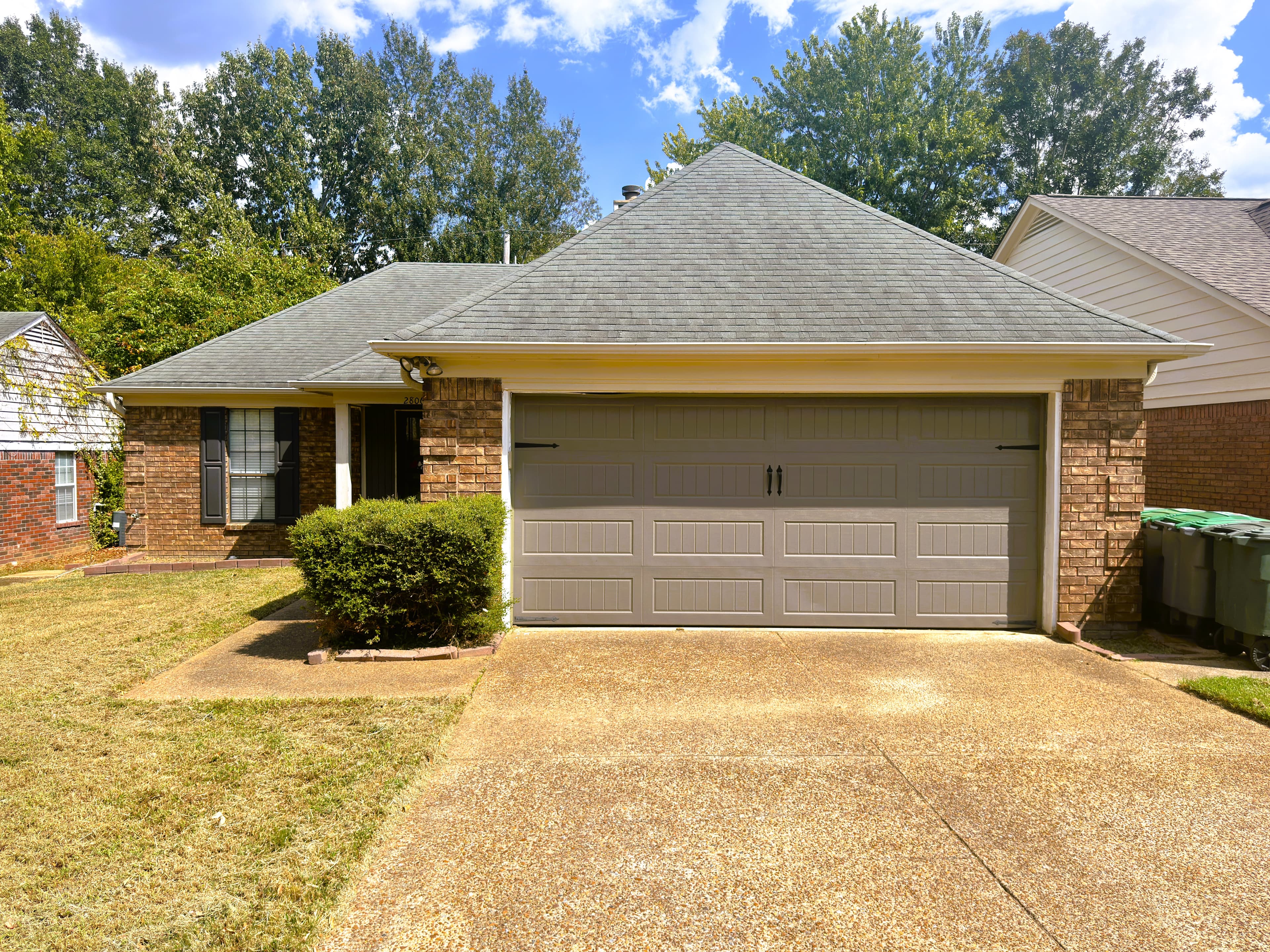 2806 Maryland Circle East