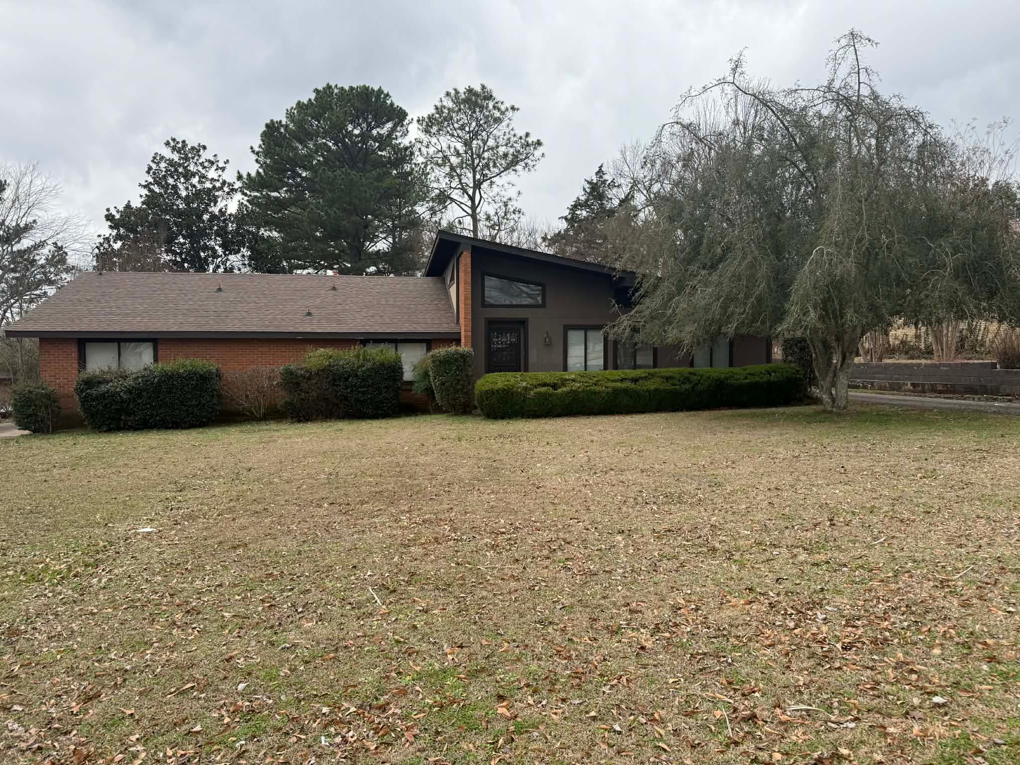 386 Old Hickory Blvd | 4 Habitaciones, 2 Baños, descubre esta excelente oportunidad en Jackson, Tennessee 📍